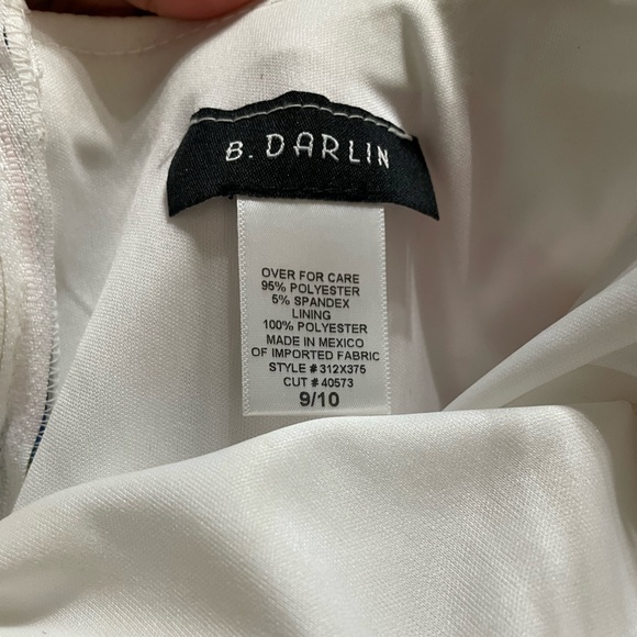 Dress - Picture 3 of 3